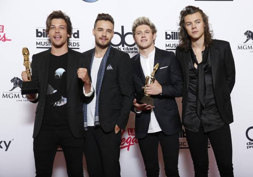 One Direction. Altri due premi nella bacheca della band che spopola tra i giovanissimi: top touring artist e top duo/group. (Ap) 